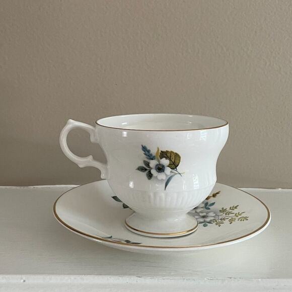 VTG Royal Dover Bone China, Teacup & Saucer, Floral, Gold Trim, Gray, Green - Picture 3 of 9